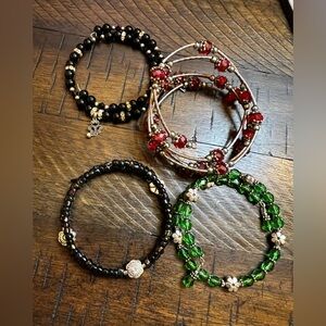 Lot of 4 Green, Red &  Black Beaded Stretch Bracelet Lot 855
